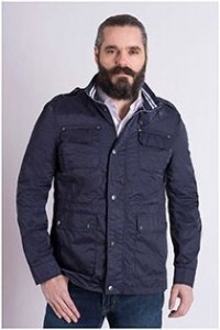 Sportieve zomerjas van Plusman.