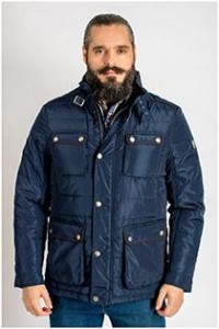 Sportieve jas met grote zakken van het merk Plusman.